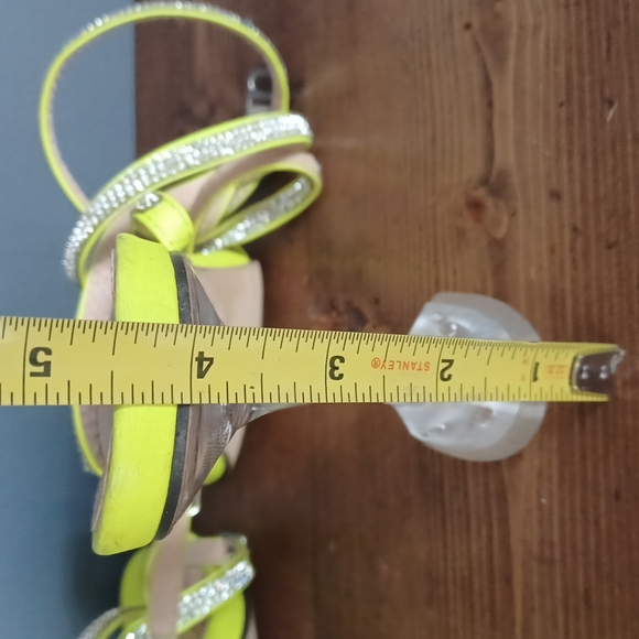 Heels - Picture 6 of 16